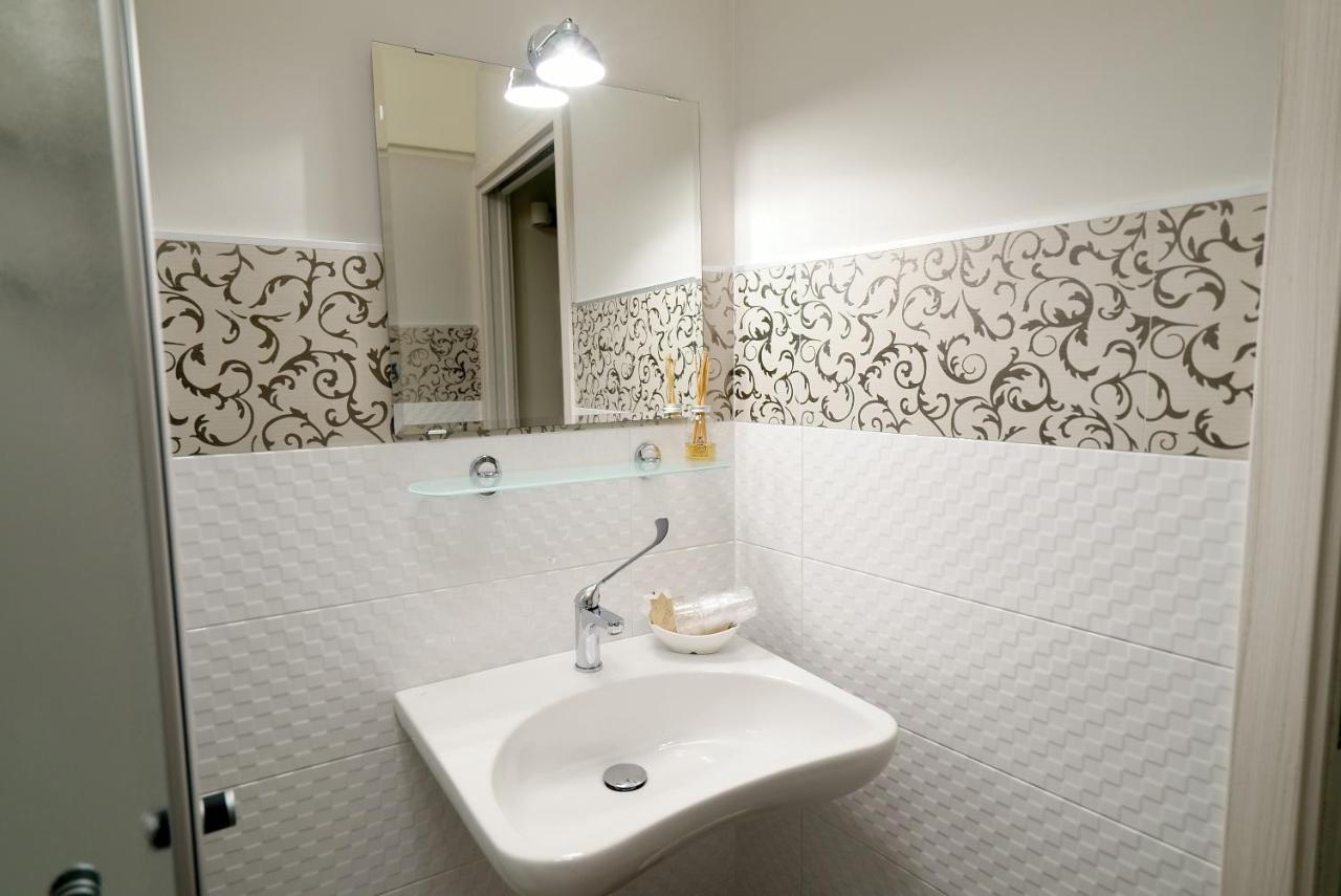 B&B San Trifone Adelfia ภายนอก รูปภาพ